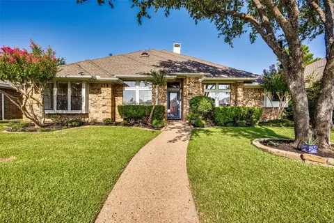 9020 Silverdollar Trl, Irving, TX 75063