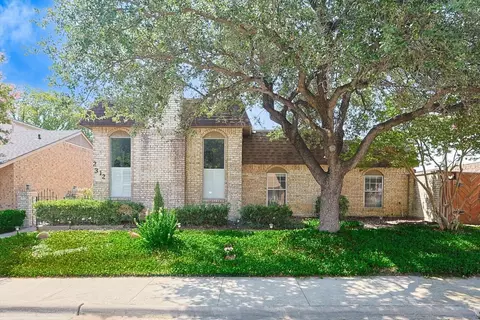 2312 Westbrook Dr, Carrollton, TX 75007