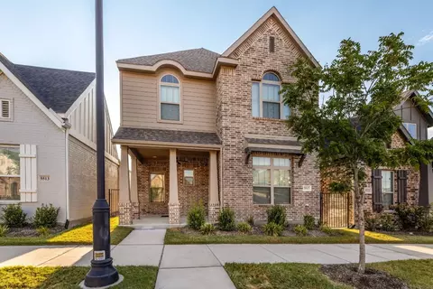 5517 Traveller Dr, North Richland Hills, TX 76180