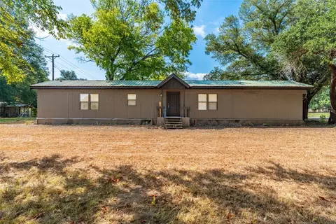 2100 High View Cir, Tool, TX 75143 photo 1