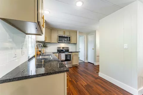 2100 High View Cir, Tool, TX 75143 photo 13