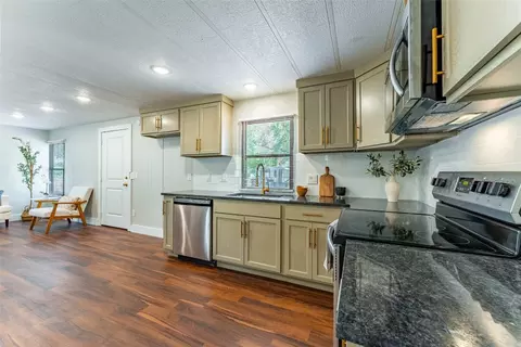 2100 High View Cir, Tool, TX 75143 photo 10