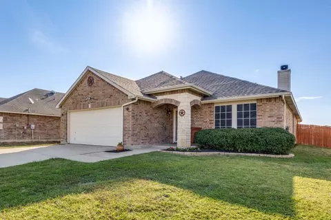 1409 Krista Dr, Burleson, TX 76028