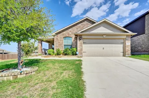 705 Stanmire Lake Trl, Fort Worth, TX 76120