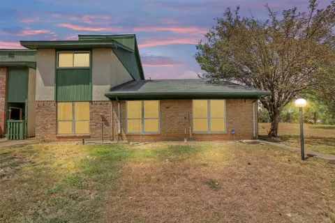 1402 S Carrier Pkwy #210, Grand Prairie, TX 75051