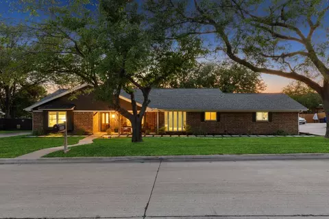 5513 Oak Top Dr, Colleyville, TX 76034