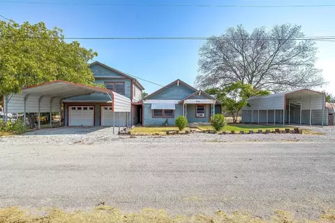 734 E Myrtle St, Dublin, TX 76446
