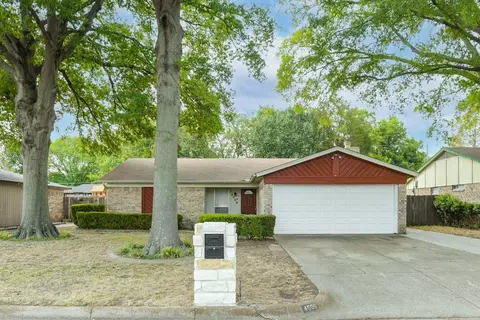 4006 Hideaway Dr, Arlington, TX 76017