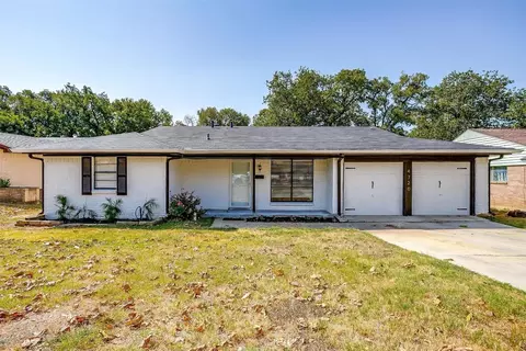 4720 Woody Ln, Forest Hill, TX 76140