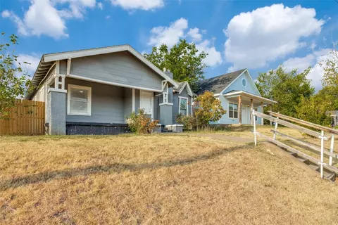 1122 E Powell Ave, Fort Worth, TX 76104