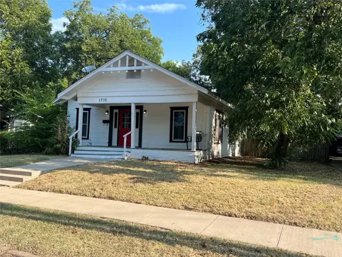 1710 Bonham St, Commerce, TX 75428