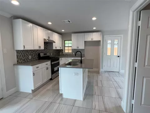 3812 Templeton St, Greenville, TX 75401