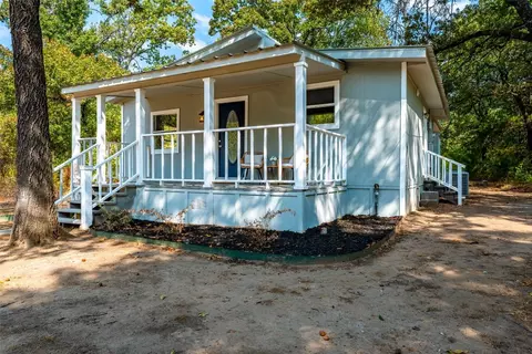 905 Regal Dr, Tool, TX 75143 photo 2