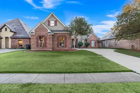 517 Chinquipin Dr, Bossier City, LA 71111