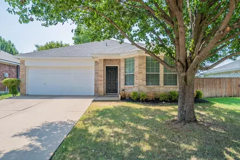 3404 Lasso Rd, Roanoke, TX 76262