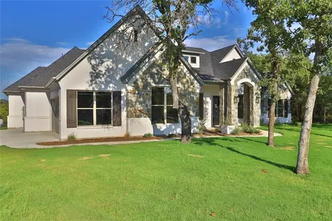 2054 Glenhollow Dr, Weatherford, TX 76088