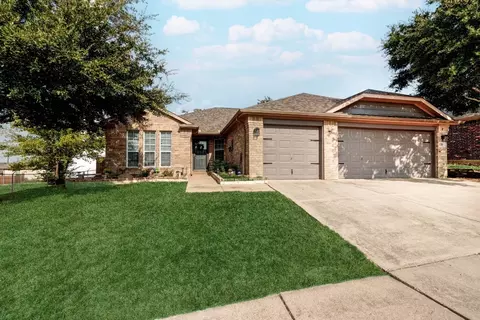 130 Reatta Dr, Justin, TX 76247