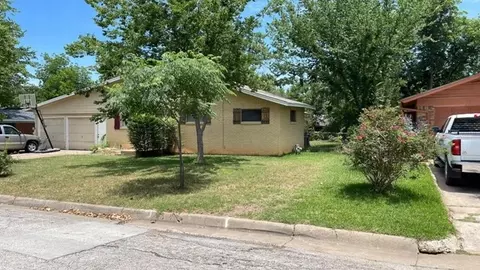 1617 Montclair Dr, Fort Worth, TX 76103