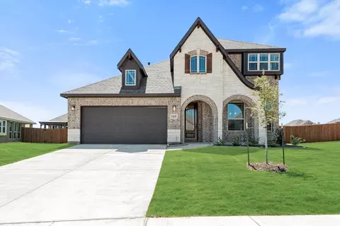 1400 Elk Ridge Dr, Crowley, TX 76036