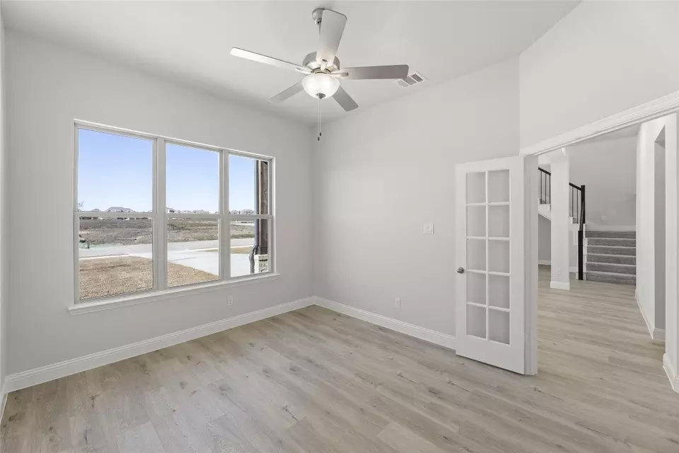  939 Richard Pittmon Dr, Desoto, TX 75115 photo 6