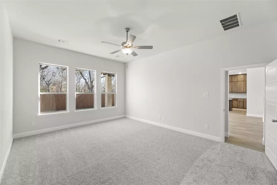  939 Richard Pittmon Dr, Desoto, TX 75115 photo 14