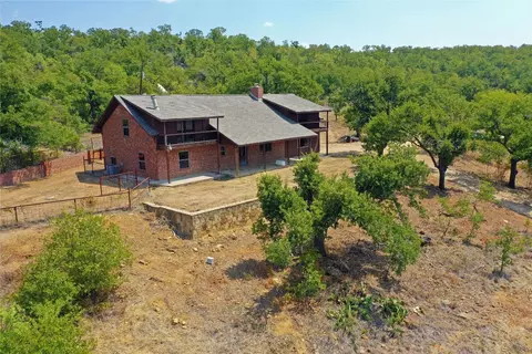 4237 Salt Creek Rd, Jacksboro, TX 76458