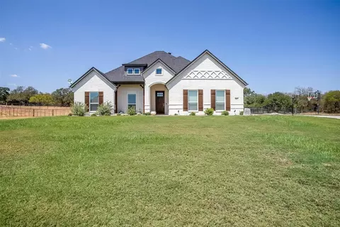 1067 Caballero Ct, Weatherford, TX 76087