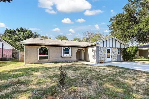6008 Lindy Ln, Watauga, TX 76148