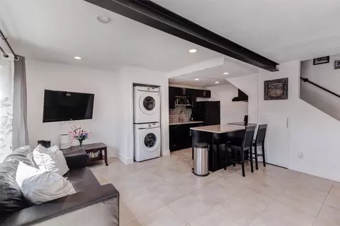 7152 Fair Oaks Ave #1073, Dallas, TX 75231