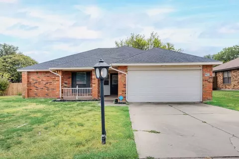 903 Clement Ct, Cedar Hill, TX 75104