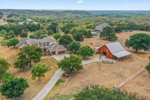 6015 Northview Ct, Aubrey, TX 76227