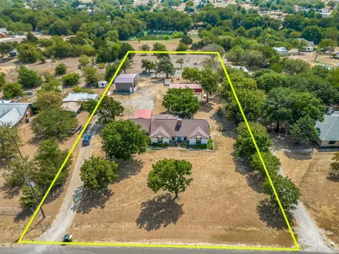 4830 Diamond Creek Dr, Midlothian, TX 76065