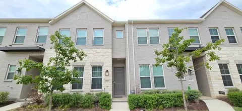 9943 Michael Irvin St, Irving, TX 75063