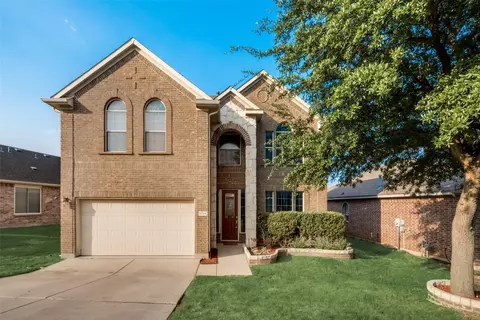 5704 Minnow Dr, Fort Worth, TX 76179