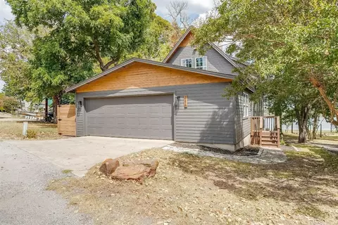916 W Lake Dr, Weatherford, TX 76087