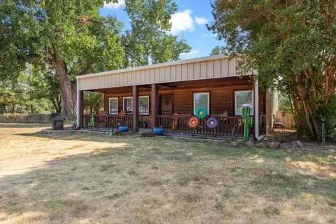 823 Mill Creek Meadow Rd, Pottsboro, TX 75076