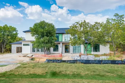 8950 Bloomington Pkwy, Flower Mound, TX 75022