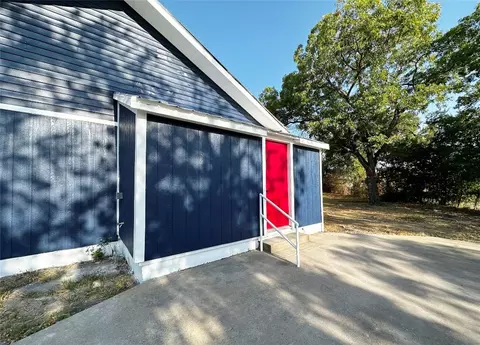 900 E State St, Terrell, TX 75160 photo 21