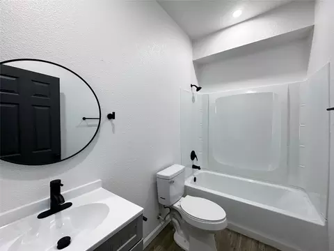 900 E State St, Terrell, TX 75160 photo 6