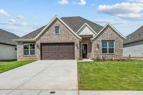 212 Park North Ln, Keller, TX 76248