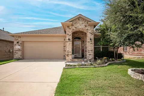 941 Cushing Dr, Fort Worth, TX 76177