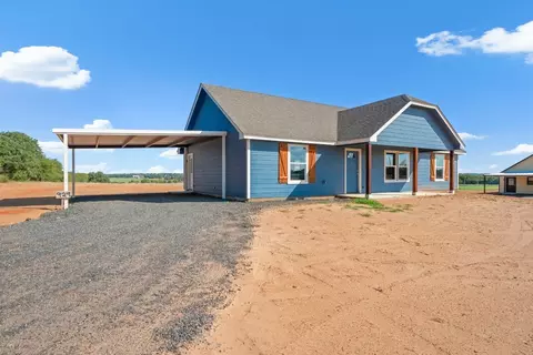 929 Erwin Rd, Poolville, TX 76487