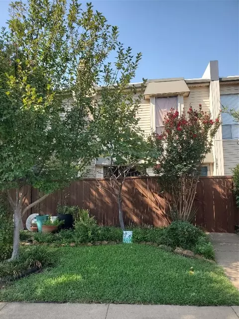 2702 Douglas Ave #147, Dallas, TX 75219