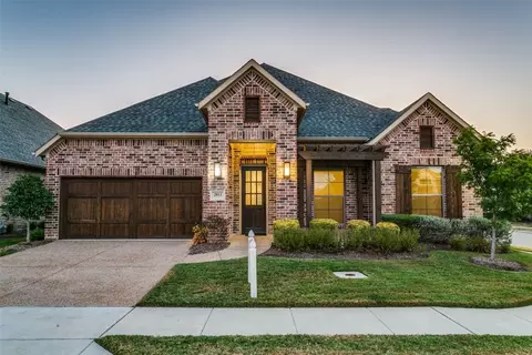 2013 Viburnum Dr, Flower Mound, TX 75028
