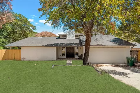 4107 Shamrock Dr, Arlington, TX 76016