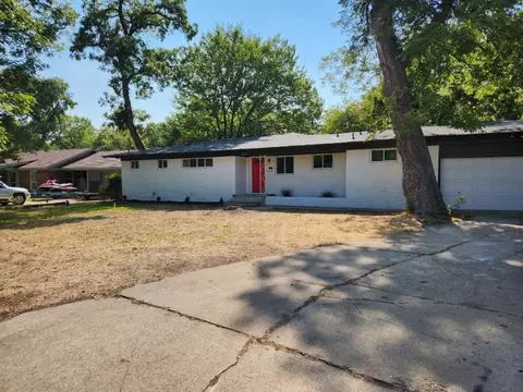 2717 Kingsbury Ave, Richland Hills, TX 76118