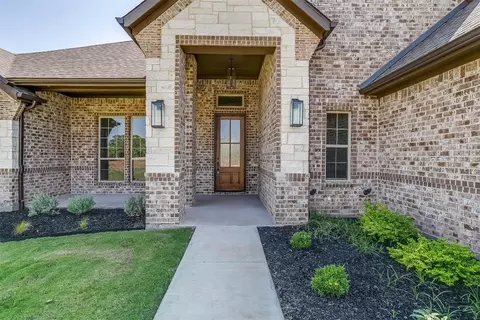 181 Briar Patch Rd, Azle, TX 76020 photo 2