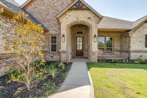 102 Cr 4867, Azle, TX 76020