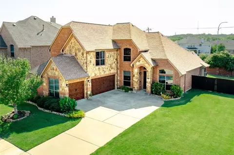 10265 Crowne Pointe Ln, Fort Worth, TX 76244