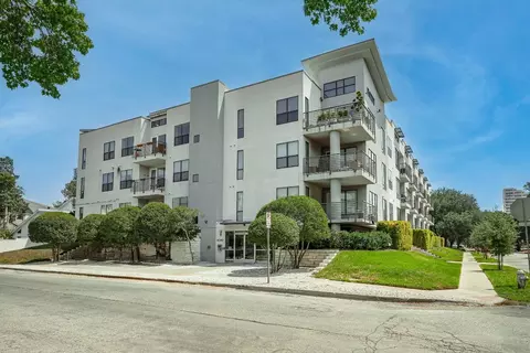 4040 N Hall St #113, Dallas, TX 75219
